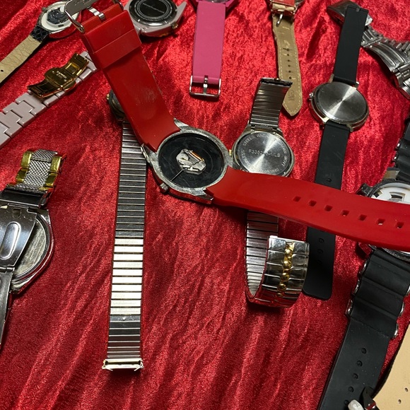 Lot Of 14 Project Watches Missing Parts Some Missing Parts - Picture 8 of 8